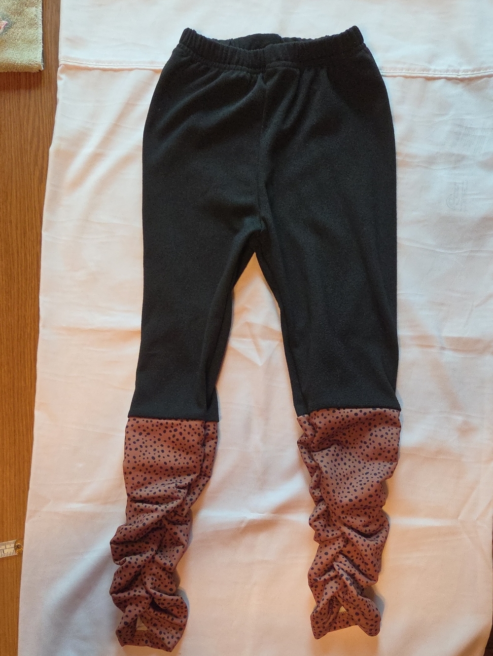 GIRLS Black Leggings with Brown Polka Dot Ruching